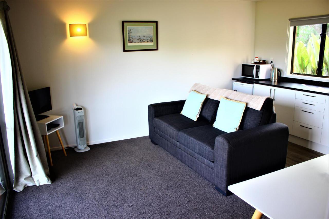 Duvauchelle Seaside Motel Extérieur photo